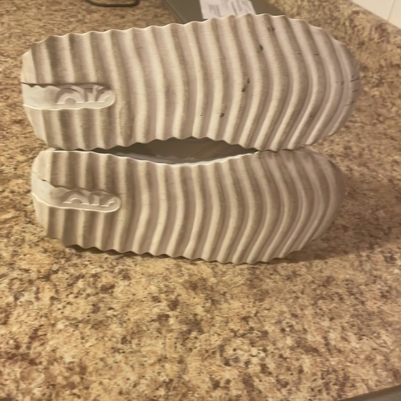 Nike Air Max Dawn Sneaker - Bone - Picture 8 of 8